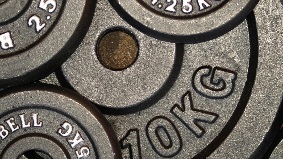 Los 10 errores del gym más comunes en principiantes (y cómo evitarlos)